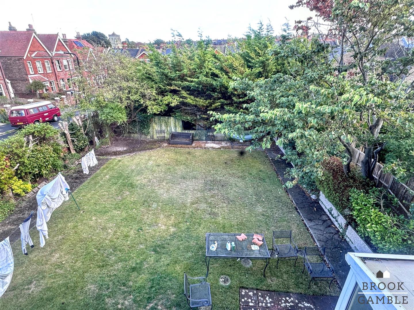 7 Bedroom House - Semi-Detached. Milton Road in Eastbourne, East Sussex 28